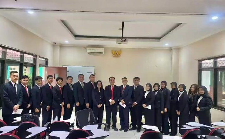 Uninus Gelar Sidang Skripsi Fakultas Hukum Dilanjutkan Yudisium