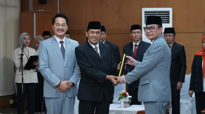 Pemkot Cimahi Lantik Pejabat Administrator, Pengawas, dan Kepala UPTD Puskesmas